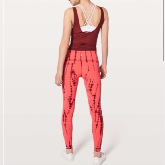 Lululemon Wunder Under Hi-Rise Tight* | Shibori Full-On
Luxtreme | Size 4 - Picture 2 of 7